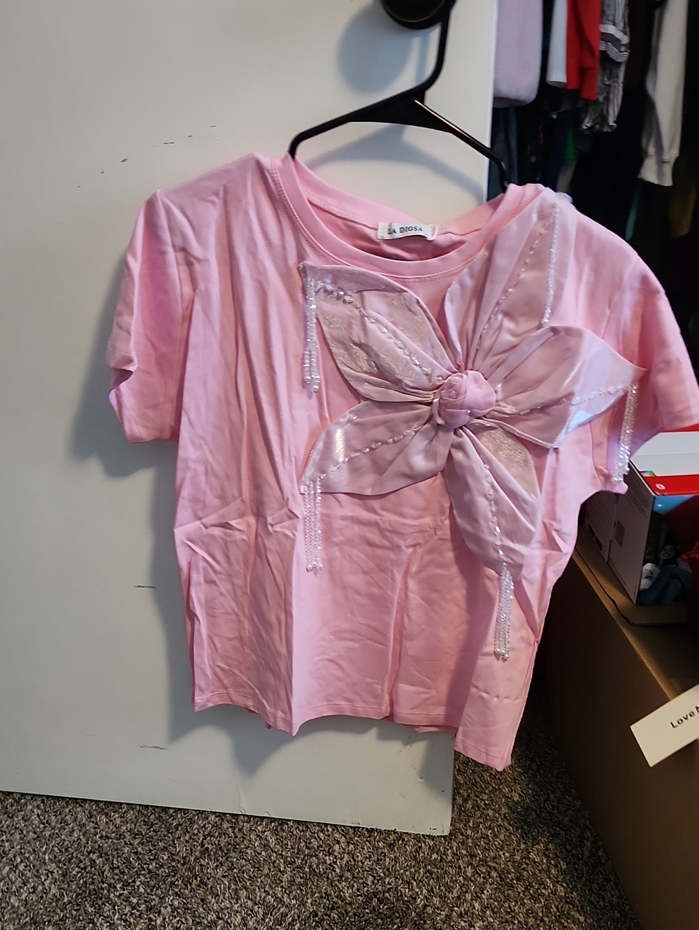 New La Diosa Sz XL,2X,3X Pink Womens Short Sleeve Top with Floral Spark Applique
